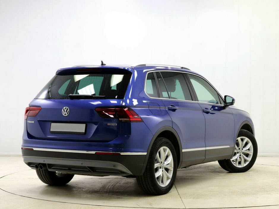 Volkswagen Tiguan, 2.0 л, Робот, 2018 фото 5