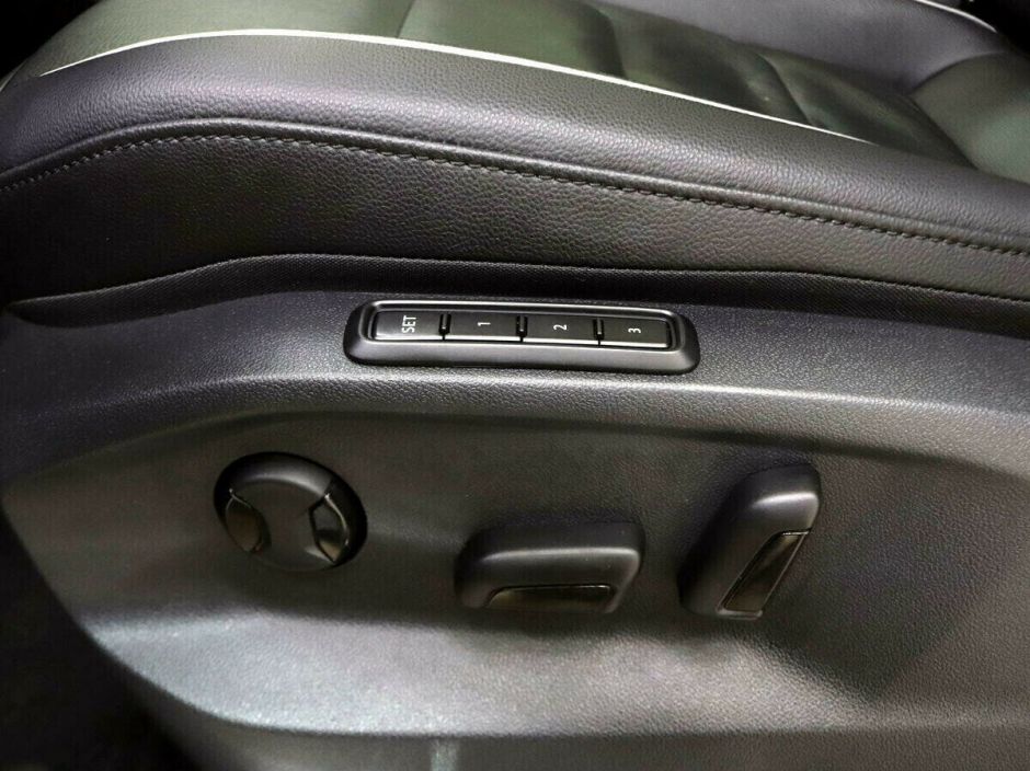 Volkswagen Tiguan, 2.0 л, Робот, 2018 фото 2