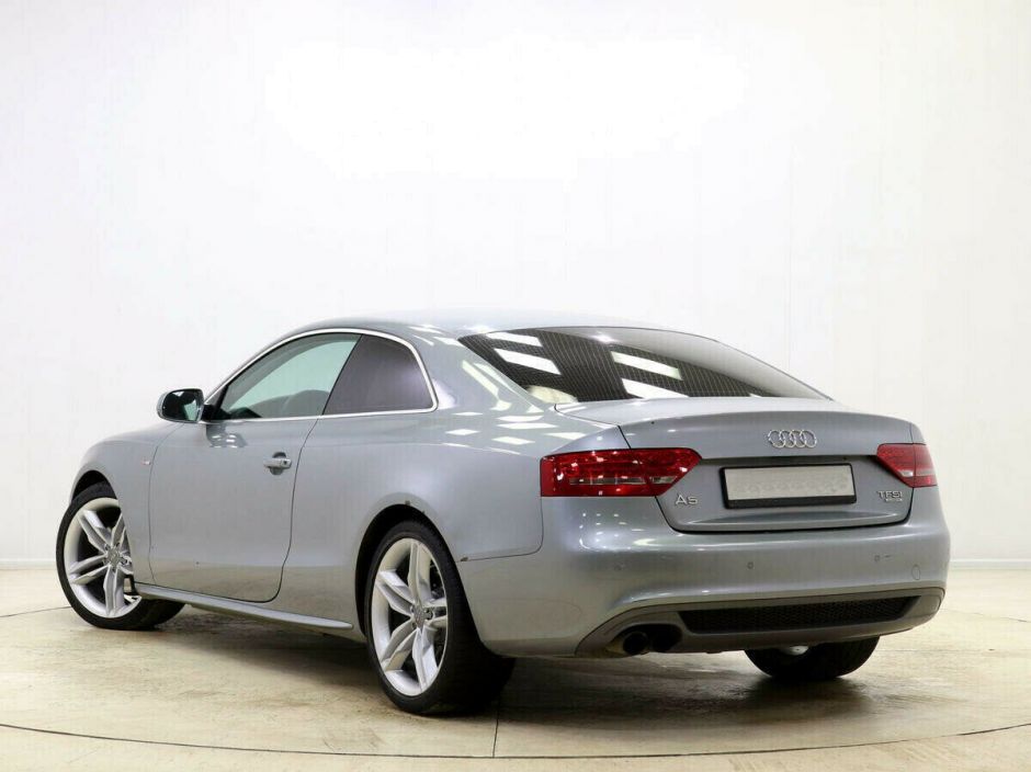 Audi A5, 2.0 л, Робот, 2010 фото 5