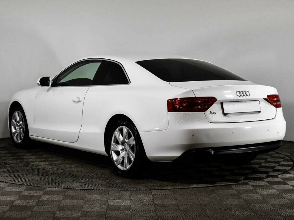 Audi A5, 1.8 л, Вариатор, 2010 фото 5