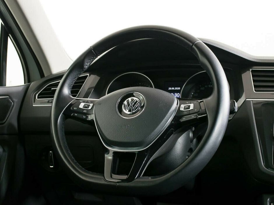 Volkswagen Tiguan, 1.4 л, Робот, 2017 фото 7