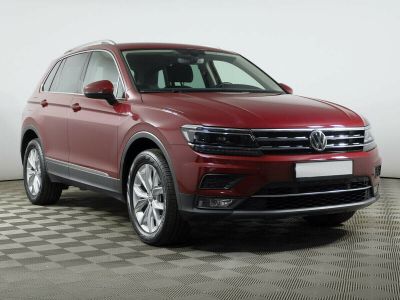 Volkswagen Tiguan, 2.0 л, АКПП, 2018 фото 4