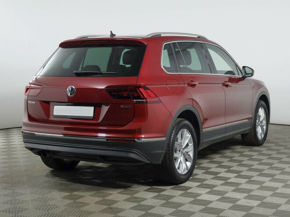 Volkswagen Tiguan, 2.0 л, АТ, 2018 фото 5