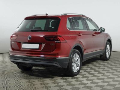 Volkswagen Tiguan, 2.0 л, АКПП, 2018 фото 5