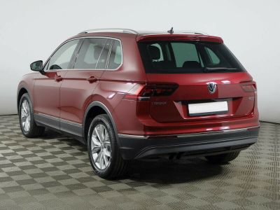 Volkswagen Tiguan, 2.0 л, АКПП, 2018 фото 6