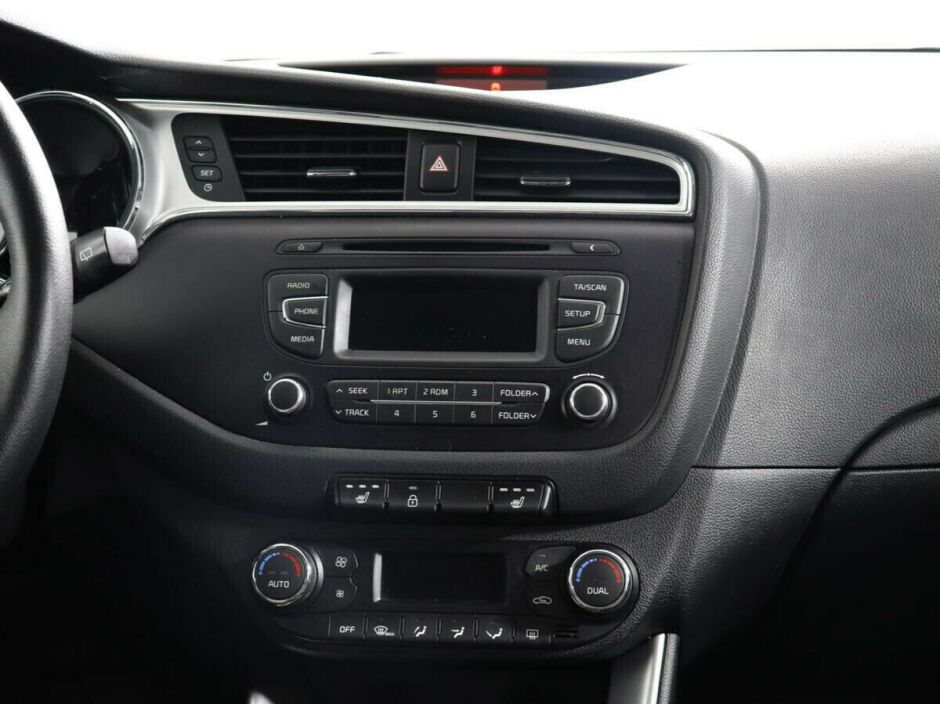 Kia Ceed, 1.6 л, АТ, 2016 фото 1