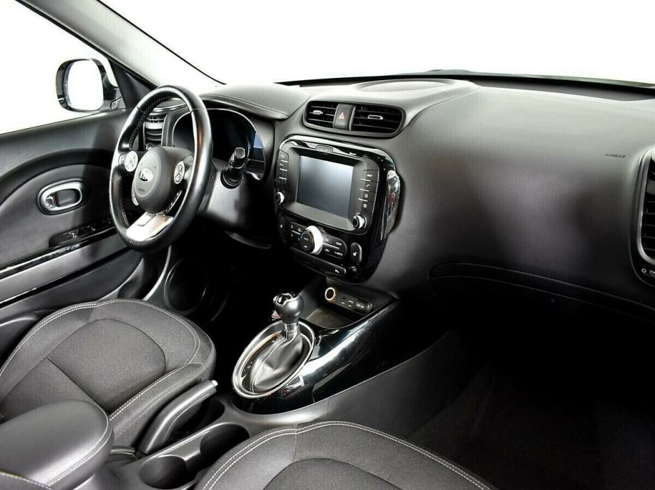 Kia Soul, 1.6 л, АТ, 2018 фото 2