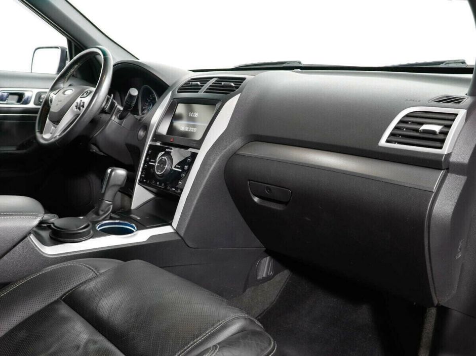 Ford Explorer, 3.5 л, АТ, 2013 фото 7