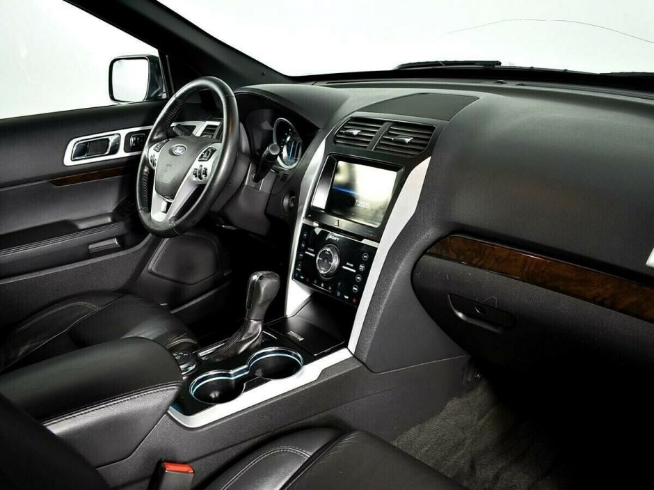 Ford Explorer, 3.5 л, АТ, 2012 фото 7