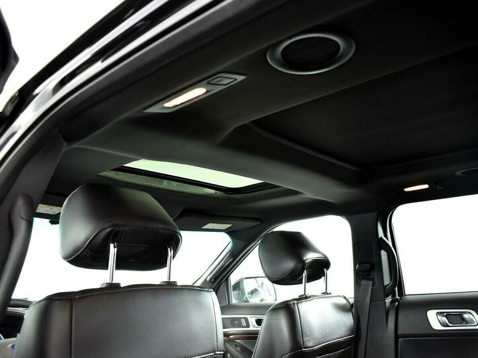 Ford Explorer, 3.5 л, АТ, 2012 фото 2