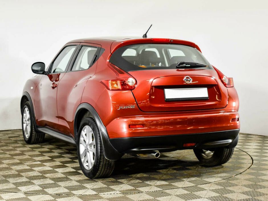 Nissan Juke, 1.6 л, МТ, 2012 фото 6