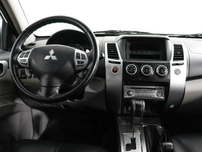 Mitsubishi Pajero Sport, 3.0 л, АКПП, 2011 фото 8