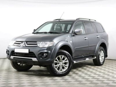 Mitsubishi Pajero Sport, 2.4 л, АКПП, 2015 фото 3