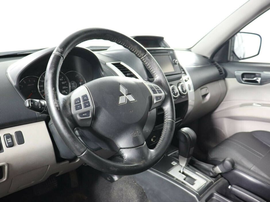 Mitsubishi Pajero Sport, 2.4 л, АТ, 2015 фото 7