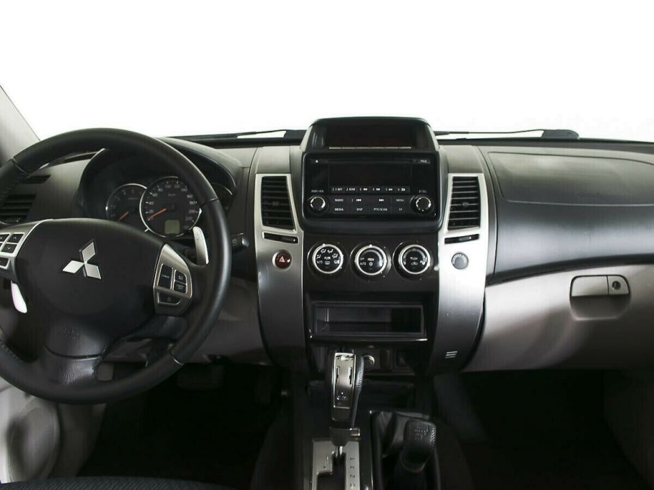 Mitsubishi Pajero Sport, 2.5 л, АТ, 2014 фото 7