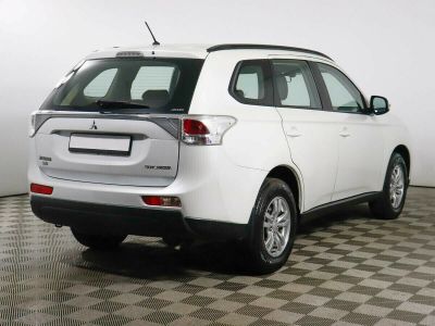 Mitsubishi Outlander, 2.0 л, CVT, 2013 фото 5