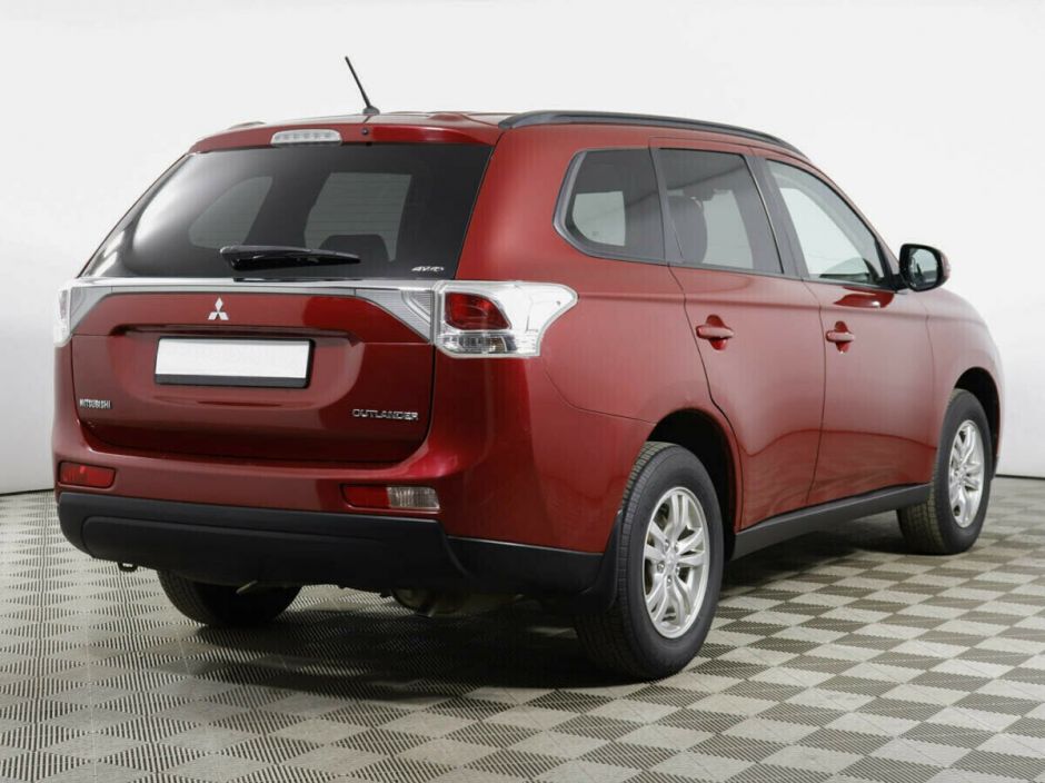 Mitsubishi Outlander, 2.4 л, Вариатор, 2014 фото 5