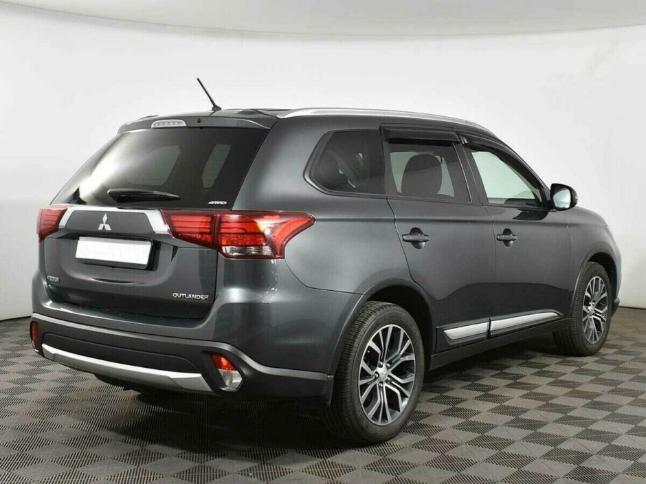 Mitsubishi Outlander, 2.4 л, Вариатор, 2015 фото 5