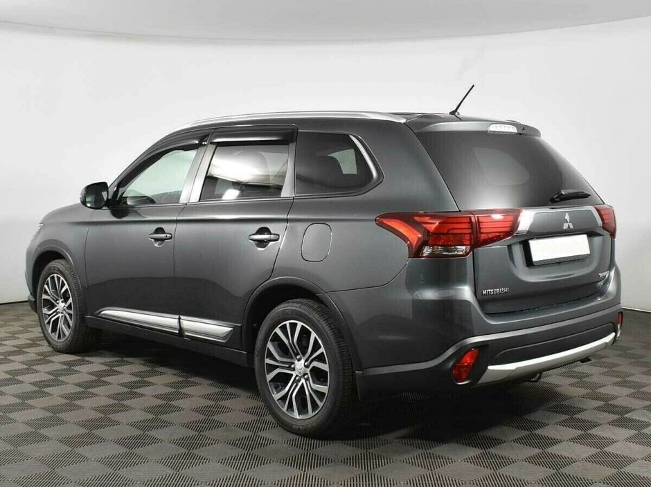 Mitsubishi Outlander, 2.4 л, Вариатор, 2015 фото 6