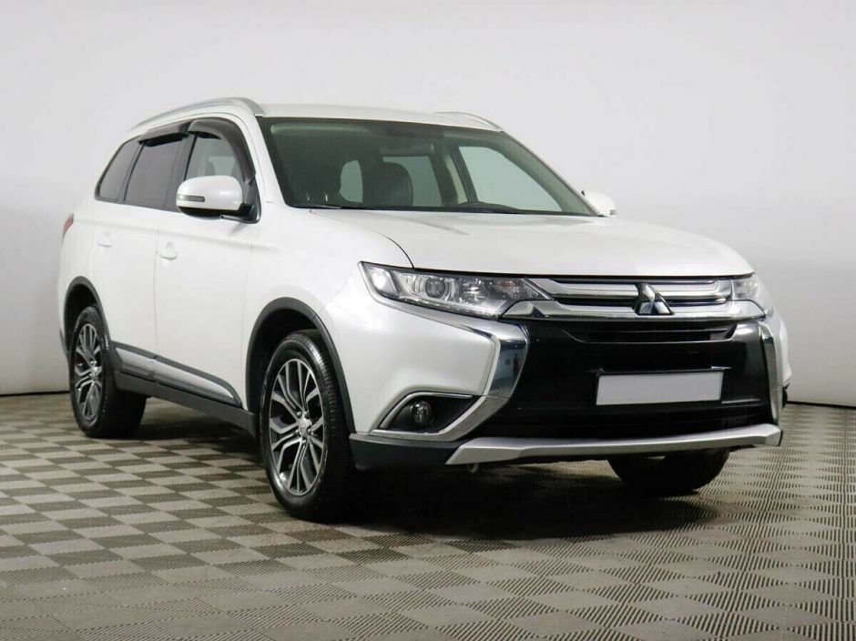 Mitsubishi Outlander, 2.4 л, Вариатор, 2016 фото 4