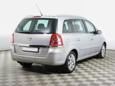 Opel Zafira, 1.8 л, МКПП, 2010 фото 6