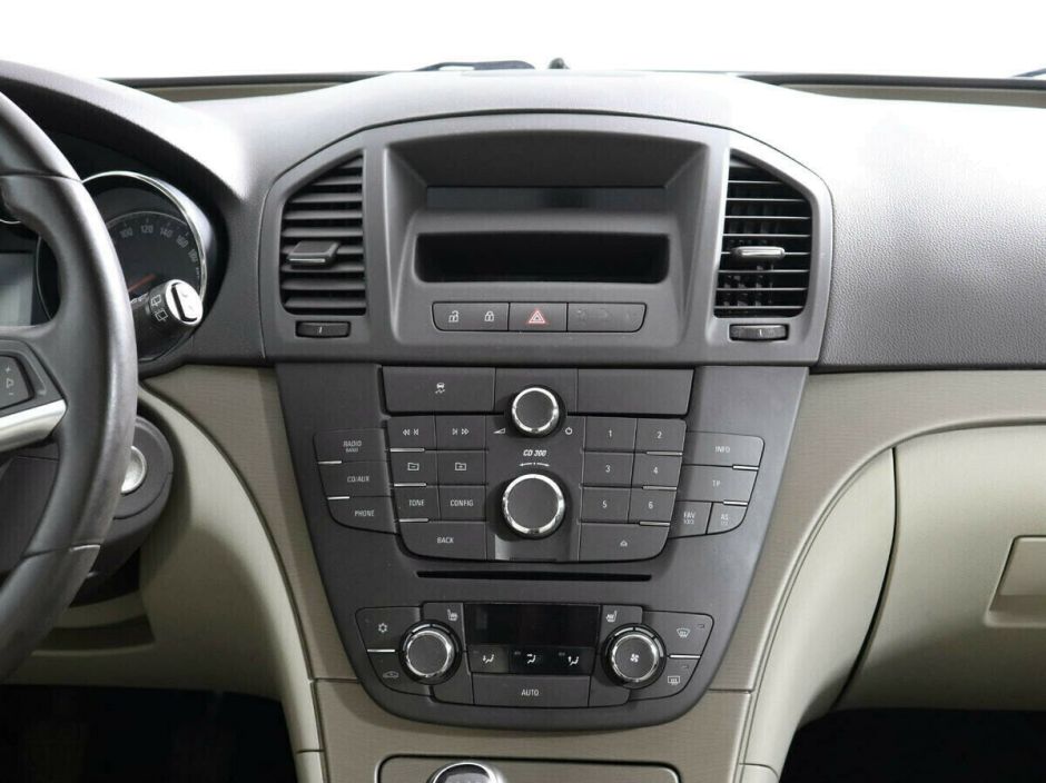 Opel Insignia, 1.6 л, МТ, 2012 фото 8