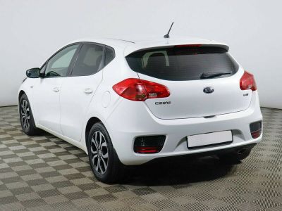 Kia Ceed, 1.6 л, АКПП, 2016 фото 5