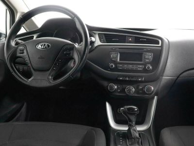 Kia Ceed, 1.6 л, АКПП, 2016 фото 2