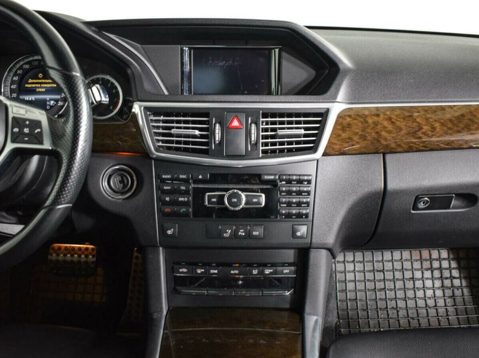 Mercedes-Benz E-Класс, 1.8 л, АТ, 2013 фото 8