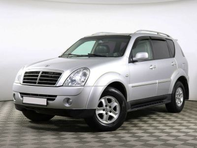 SsangYong Rexton, 2.7 л, АКПП, 2010 фото 3