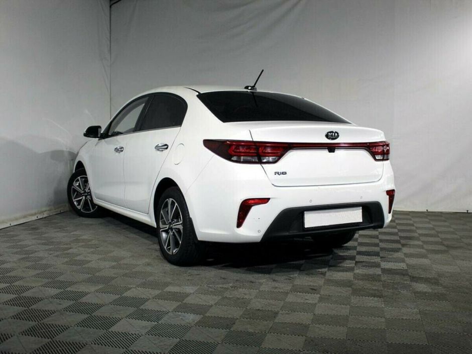 Kia Rio, 1.6 л, АТ, 2018 фото 5
