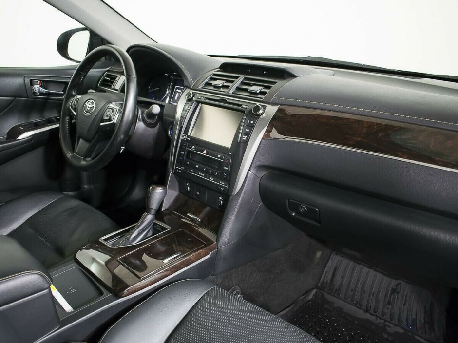Toyota Camry, 2.5 л, АТ, 2017 фото 8