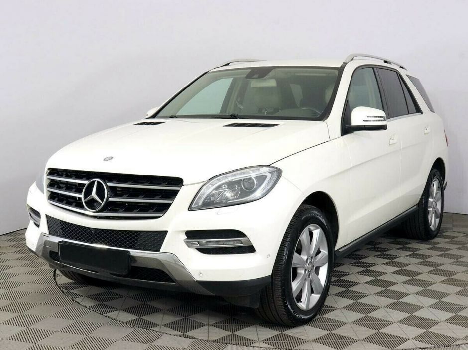 Mercedes-Benz M-Класс ML 350 BlueTEC 4MATIC Особая серия, 3.0 л, АТ, 2013 фото 3
