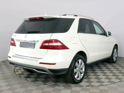 Mercedes-Benz M-Класс ML 350 BlueTEC 4MATIC Особая серия, 3.0 л, АКПП, 2013 фото 4