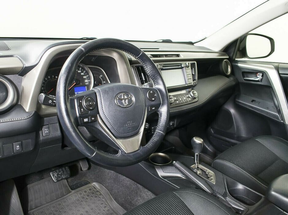 Toyota RAV4, 2.0 л, Вариатор, 2013 фото 10