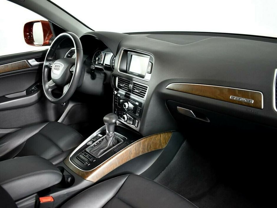 Audi Q5, 2.0 л, АТ, 2013 фото 2