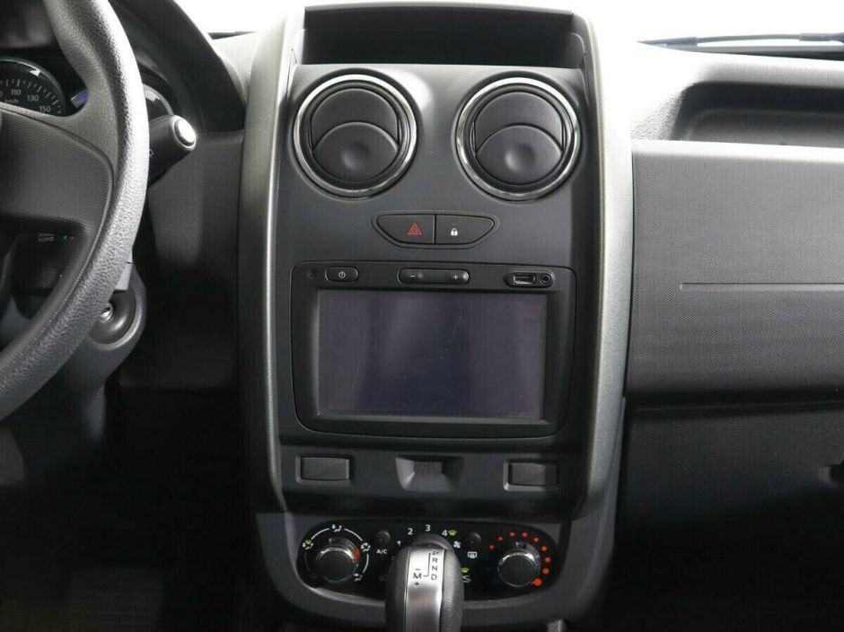 Renault Duster, 2.0 л, АТ, 2015 фото 1