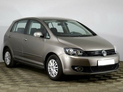 Volkswagen Golf Plus, 1.6 л, РКПП, 2010 фото 4