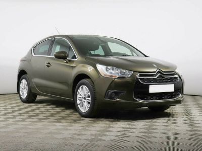 Citroen DS4, 1.6 л, МКПП, 2013 фото 4