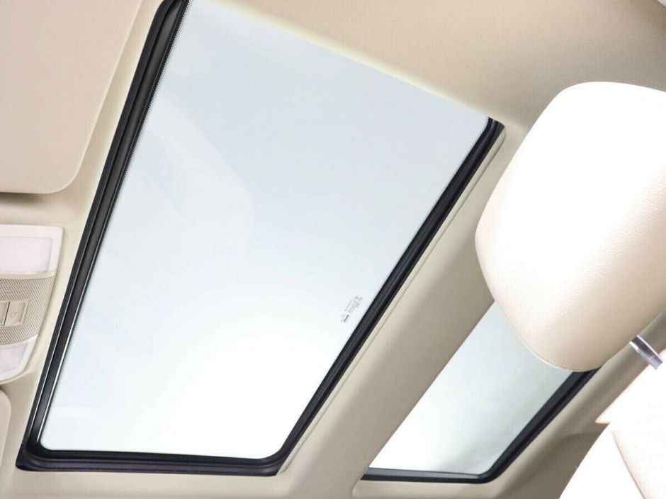 Mercedes-Benz GLK-Класс, 3.0 л, АТ, 2010 фото 2