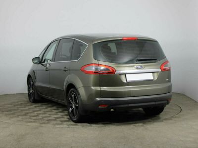 Ford S-MAX, 2.0 л, РКПП, 2011 фото 6