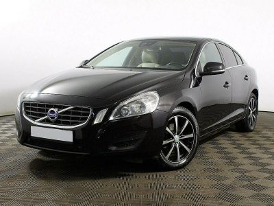 Volvo S60, 1.6 л, РКПП, 2012 фото 3