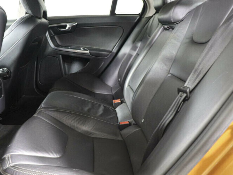 Volvo S60, 1.6 л, Робот, 2012 фото 2