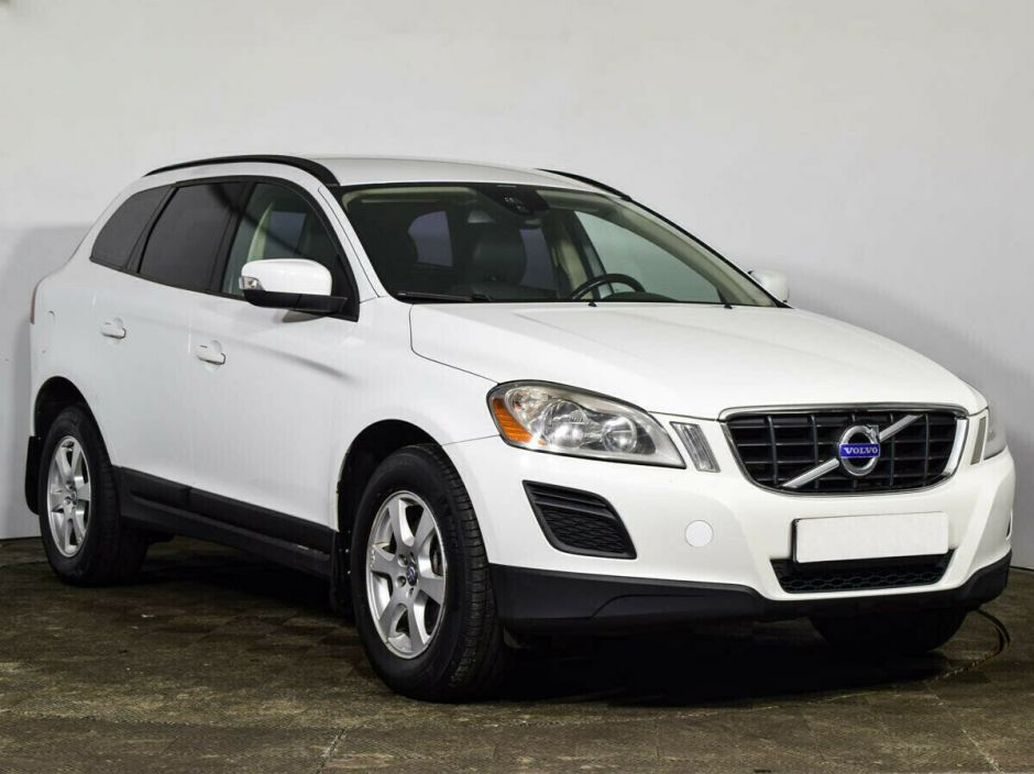 Volvo XC60, 2.0 л, Робот, 2012 фото 4