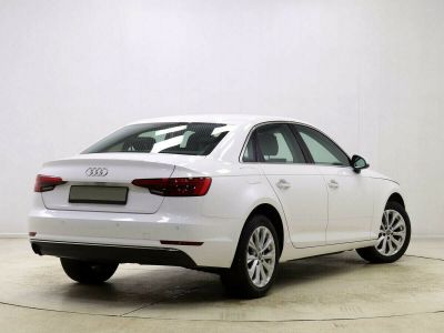 Audi A4, 1.4 л, РКПП, 2017 фото 5