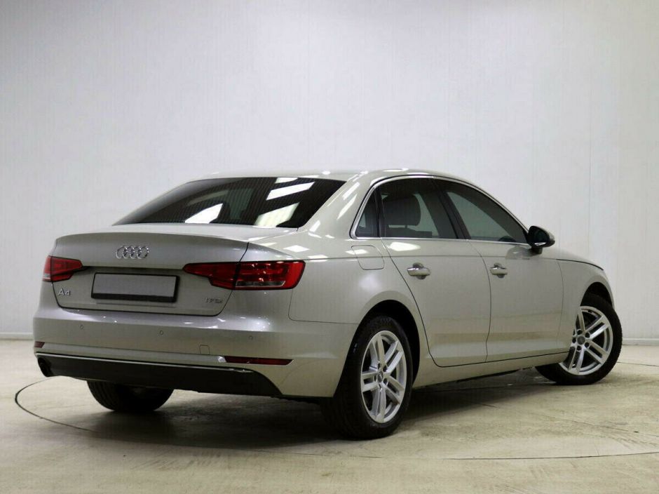 Audi A4, 1.4 л, Робот, 2015 фото 5