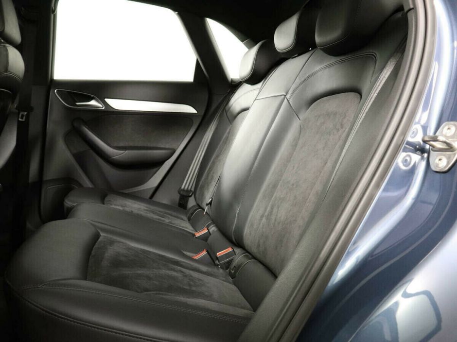 Audi Q3, 2.0 л, Робот, 2015 фото 1