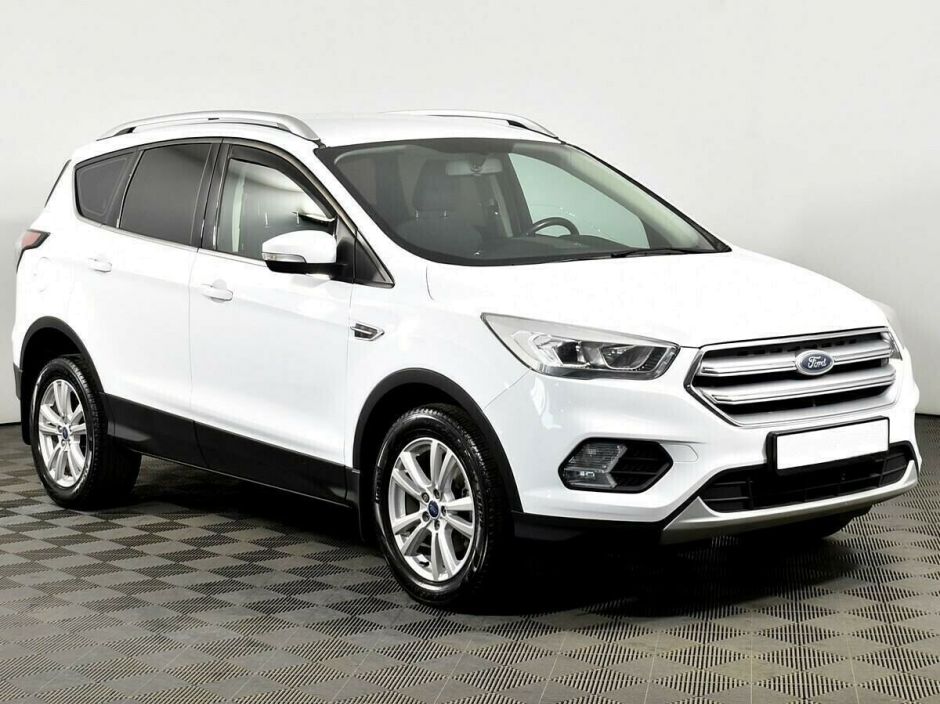 Ford Kuga, 2.5 л, АТ, 2019 фото 4