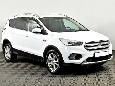 Ford Kuga, 2.5 л, АКПП, 2019 фото 4