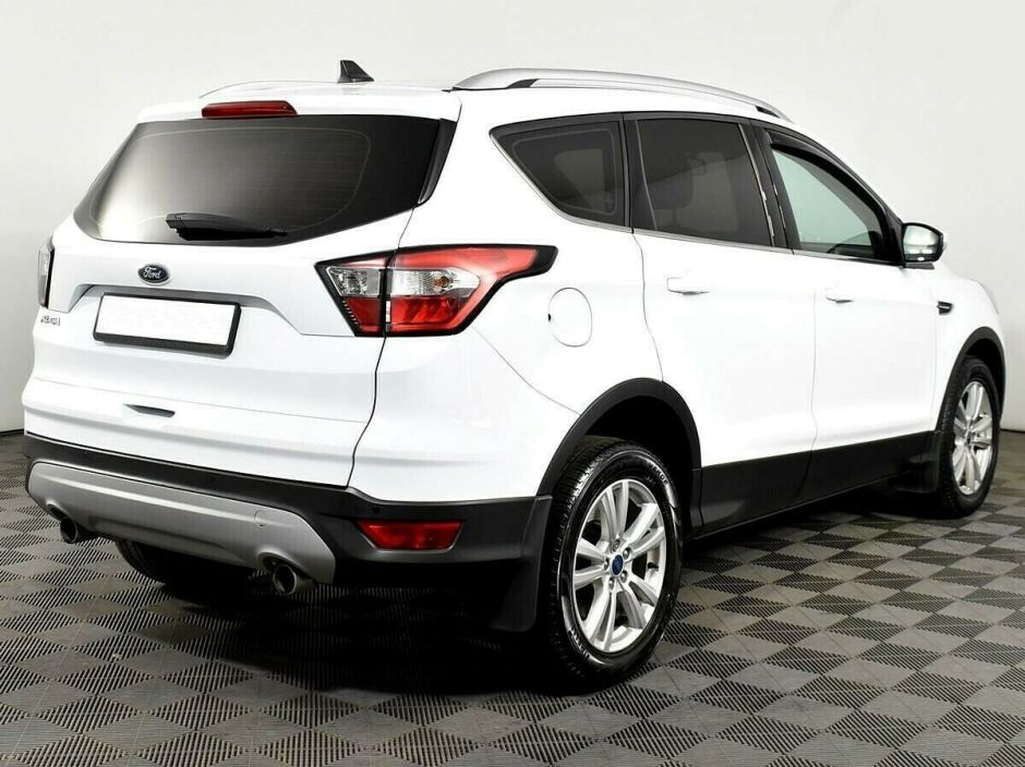 Ford Kuga, 2.5 л, АТ, 2019 фото 6
